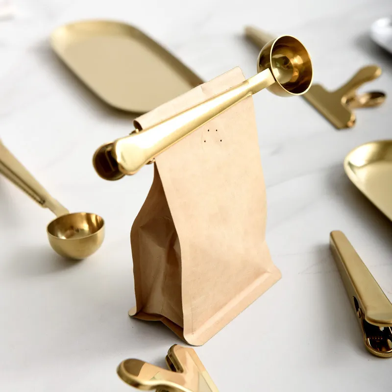 Two-in-One Aço inoxidável Colher de vedação de capa de cozinha Acessórios de ouro cafés expresso Cucarilla decoração