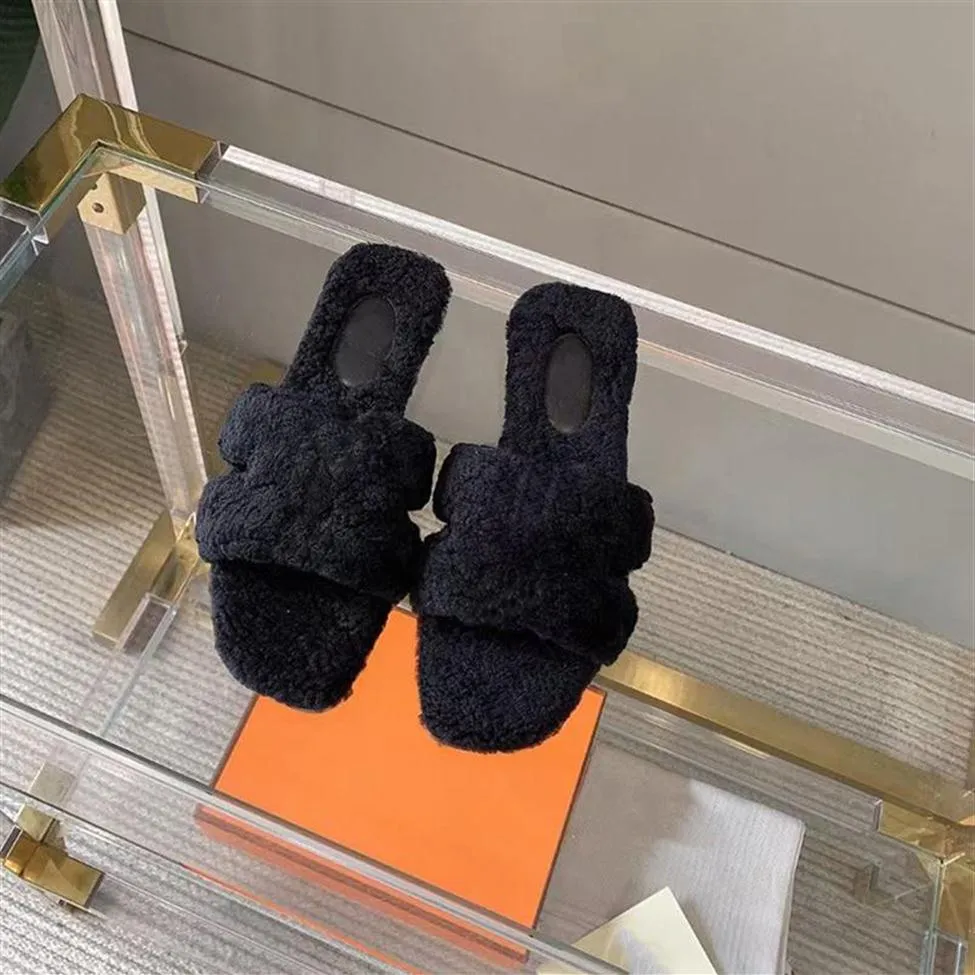 Designer Soft Sheepskin Slides Slippers Women Oran Woolskin Sandal with rubber Sole Fur Winter Flat Plush Flip Flops with box 328288b