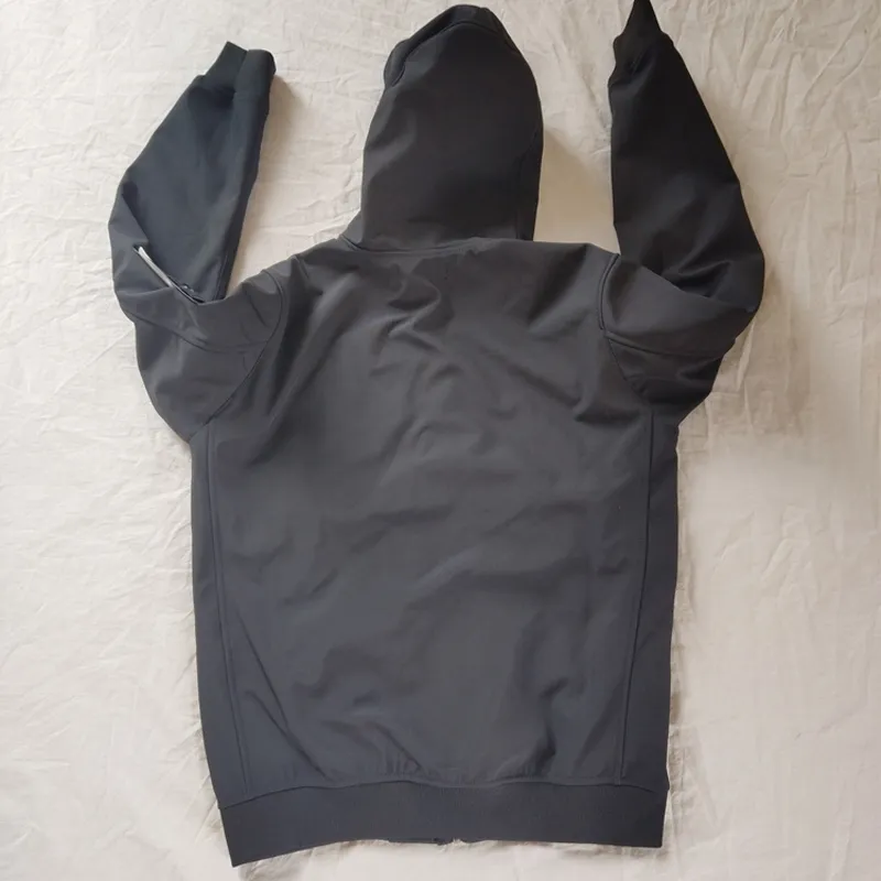 New Mens Soft Shell Hooded Black Zip Up Jacket 21SS 40727