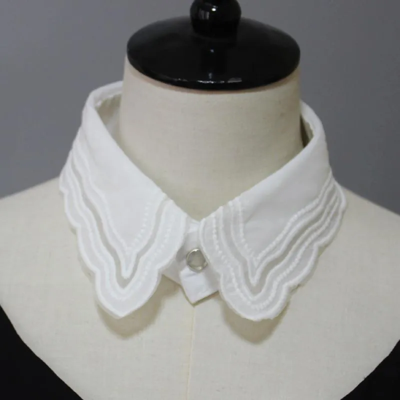 蝶ネクタイLINBAIWAY WOMEN SHIRT DETACHABL DOLL DOLL FAKE COLLAR SHAWL LAPEL MESH EMBROIDERY花の偽装ブラウストップ装飾