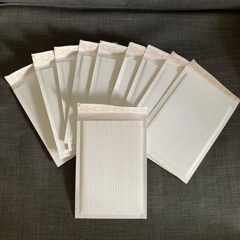 Emballage cadeau 170x225mm Sacs en carton ondulé blanc solide Enveloppes rigides pour cartes postales Enveloppes à plat Carton Document Carton RecyclableGift