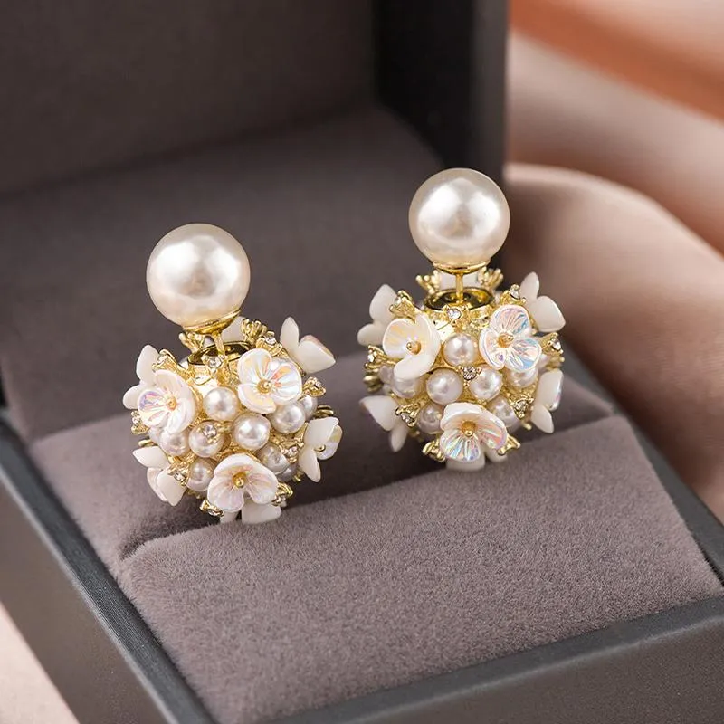 Dangle Chandelier Blanc Shell Fleur Boule Double Face Boucles D'oreilles Pour Femmes CZ Simulé Perle Bijoux Élégants Vintage Boucles D'oreilles 2022 Tren