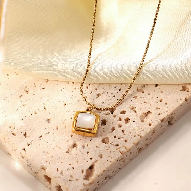 Hangende kettingen mode roestvrij staal opaal ketting kubiek 18k goud vergulde geometrische vierkant voor vrouwen cadeaubonistant