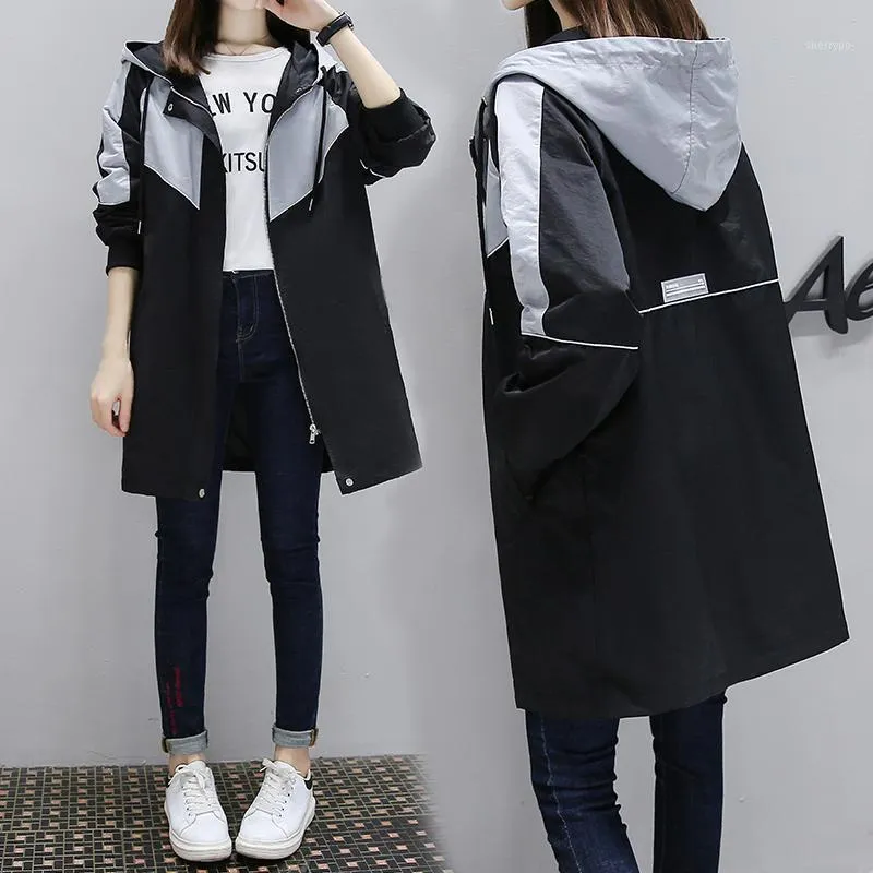 Trench femme manteaux femmes gris manteau 2022 printemps automne ample décontracté à capuche longues dames Vintage Streetwear Patchwork coupe-vent