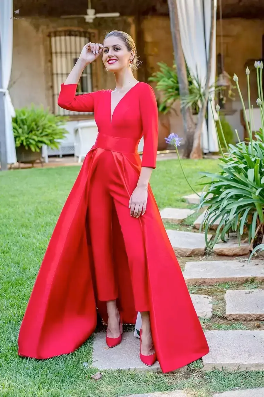 2022 Elegante mono rojo con cuello en V Vestidos de noche formales con tren  desmontable Vestidos de fiesta Ropa de fiesta Pantalones Traje para mujer