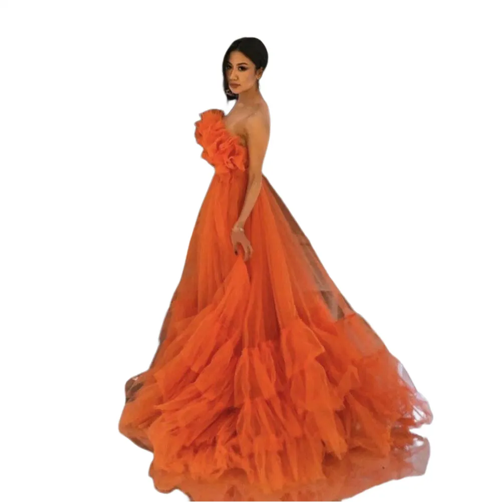 Robes De Bal À Plusieurs Niveaux: Robe De Soirée En Tulle Sans