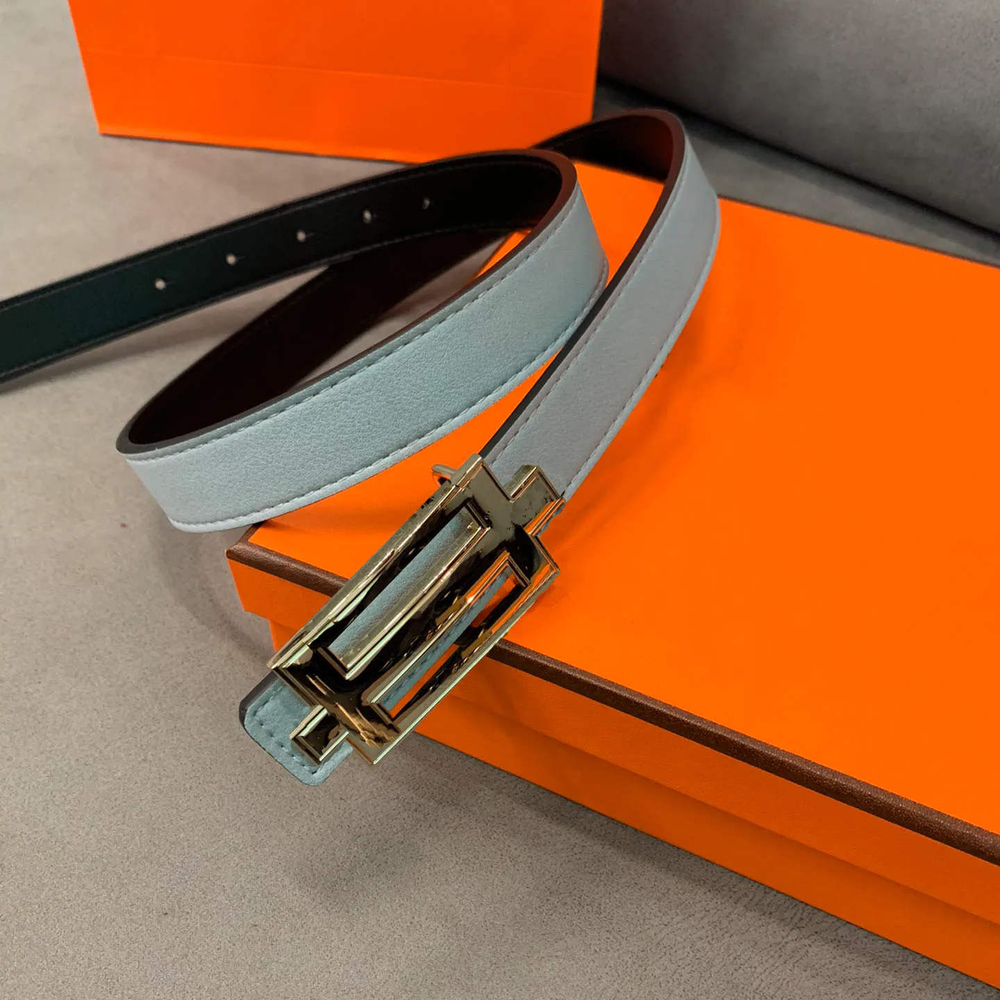 Designer Gold Letter Belts For Men And Women Vintage Pin