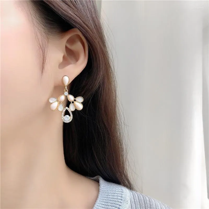 Dangle & Chandelier TIMEONLY Korean Style White Enamel Waterdrop Earring For Women Ladies Shinning Crystal Festival Gifts Jewellery Elegant