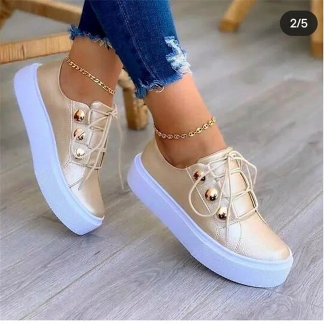 Scarpe da donna di grandi dimensioni in pelle Bianco Nero Scarpe da ginnastica da donna con fondo spesso da palestra Scarpe da ginnastica casual da donna