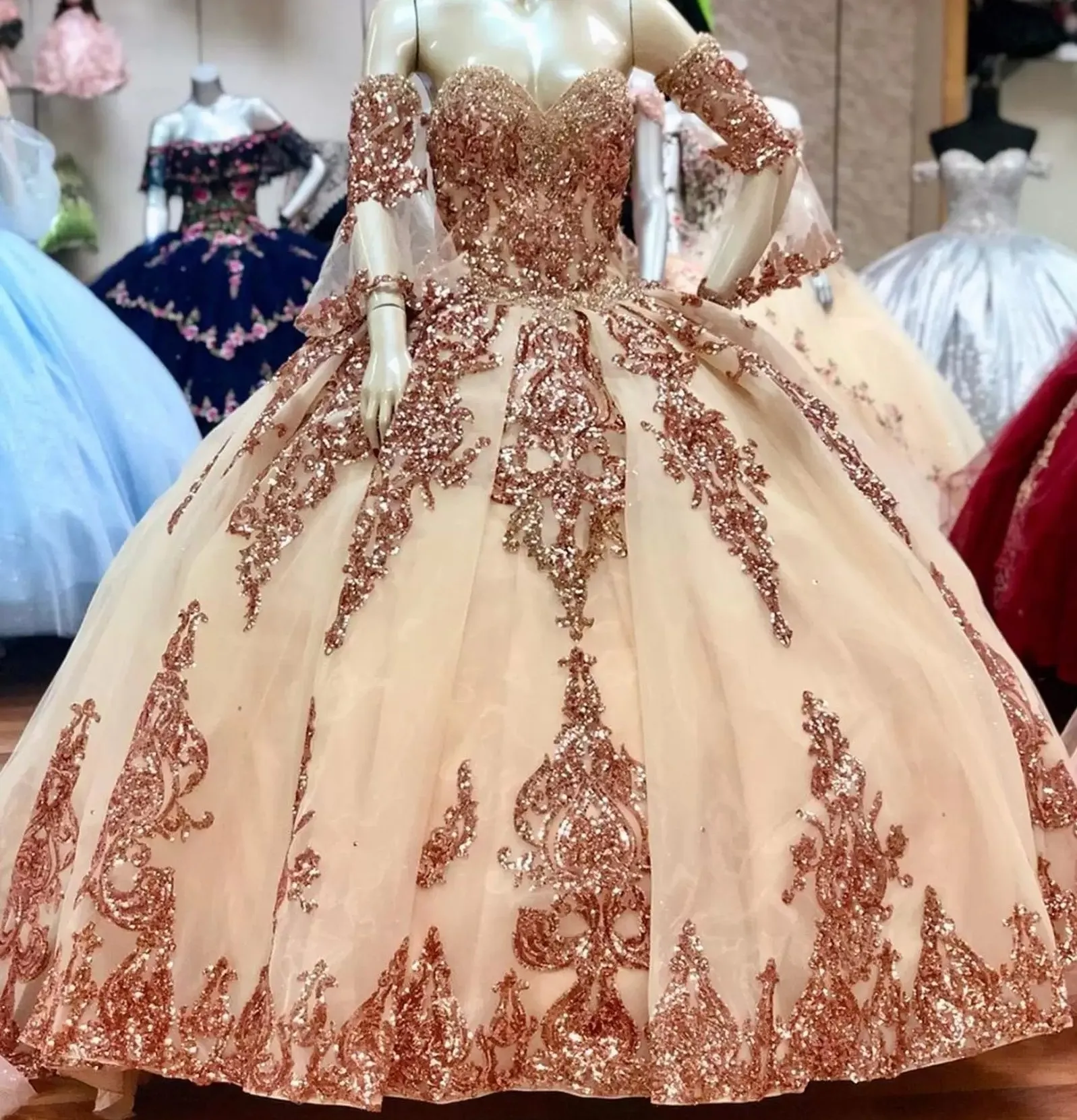 2022 스팽글 Quinceanera 볼 가운 드레스 연인 스팽글 레이스 아플리케 크리스탈 얇은징 달콤한 16 코르셋 백 파티 무도회 이브닝 가운 B0620G01