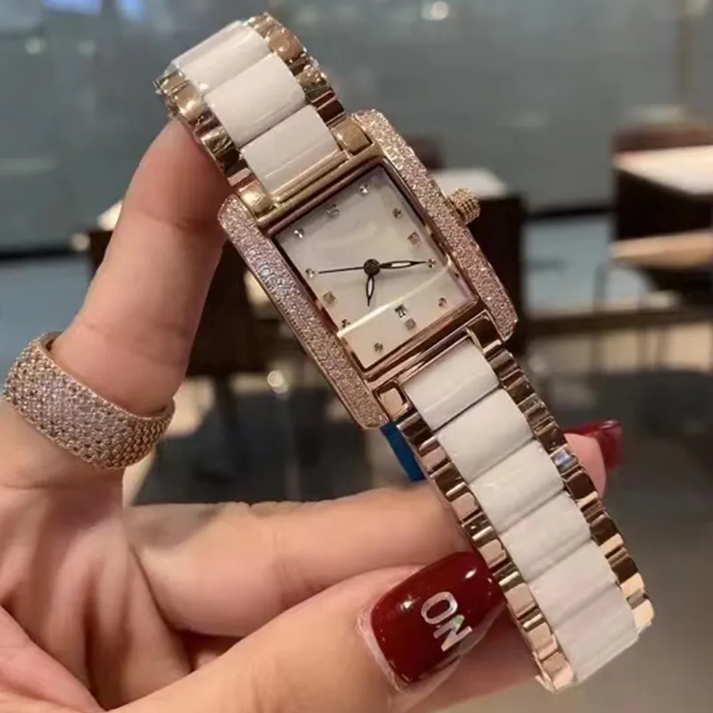 Qualite Luxury Ladies Watch 2024 Sangle En Ceramique All Steel 26 Mm Mouvement De Quartz Resistant A Leau Verre Saphir Acier Inoxydable Nouveau Style Tendance En 2022 DHgate Meilleures Offres Que LIP ...