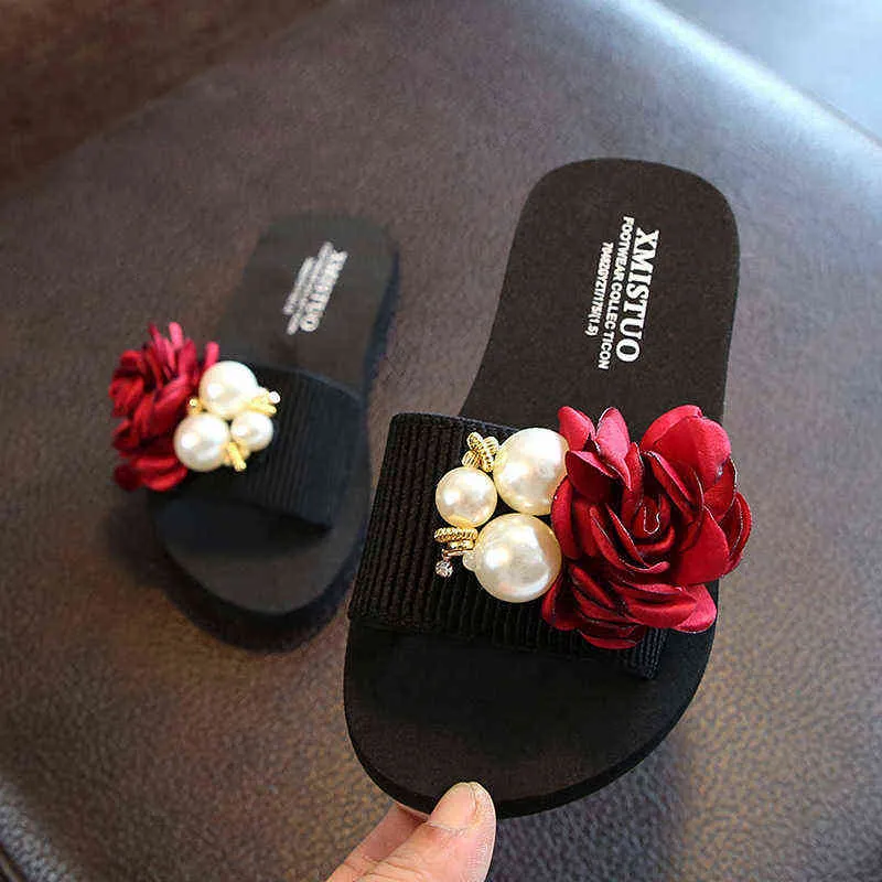 Мода Slipper Summer Outter Wear Родительская мать мать дочь путешествовать по детским тапочкам новый стиль сладкие цветочные сандалии пляж G220523