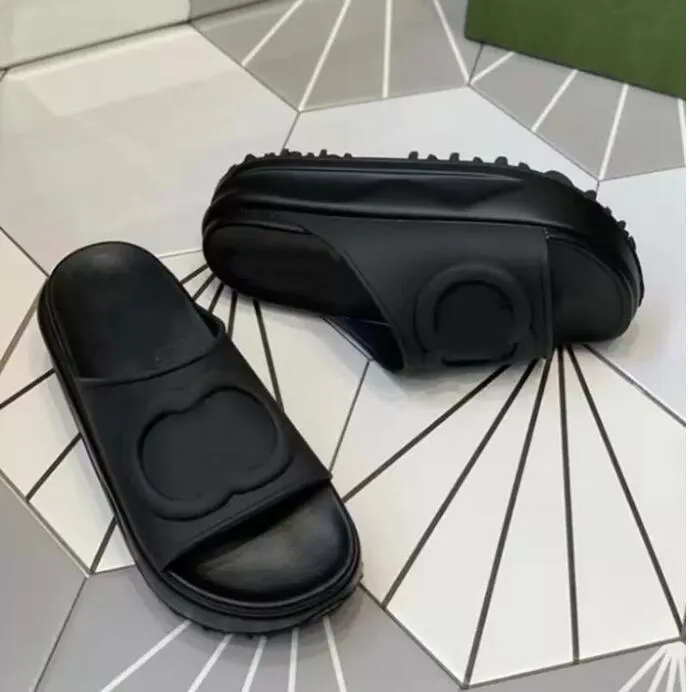 2022 chinelos de praia de fundo grosso Moda Mulher Mulheres Novo EVA Soled grossa Miami Slides Designer Sandals planos Casa rosa Branco preto Céu azul chinelos S40 41 42 43 44 45