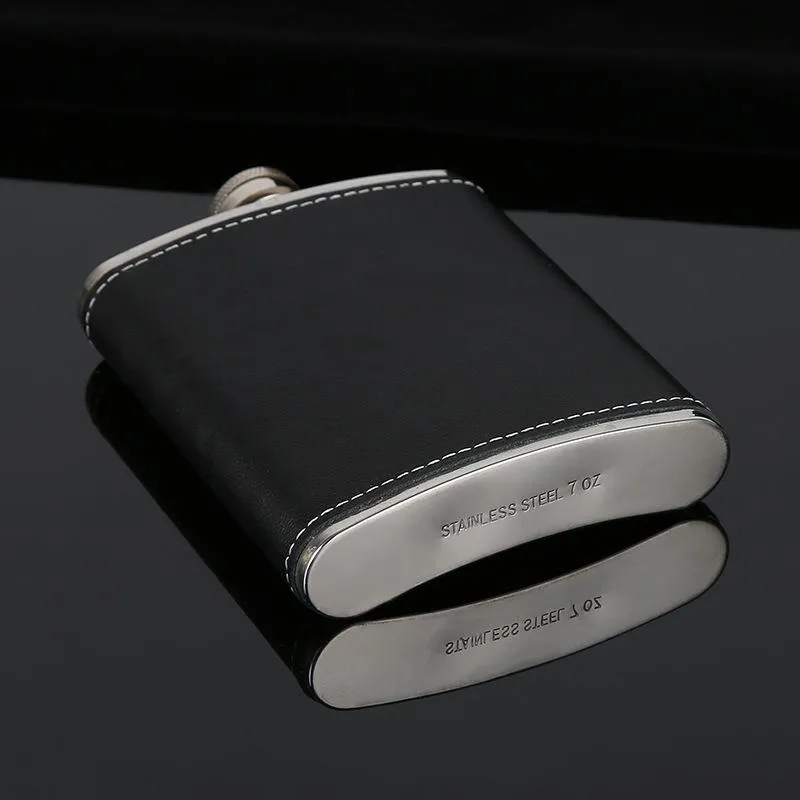 Portable Pocket Stainless Steel Hip Flask Flagon Whiskey Wine Pot PU Leather Cover Alcohol Bottle Travel Tour Drinkware Screw Cap 7oz 8oz HY0201