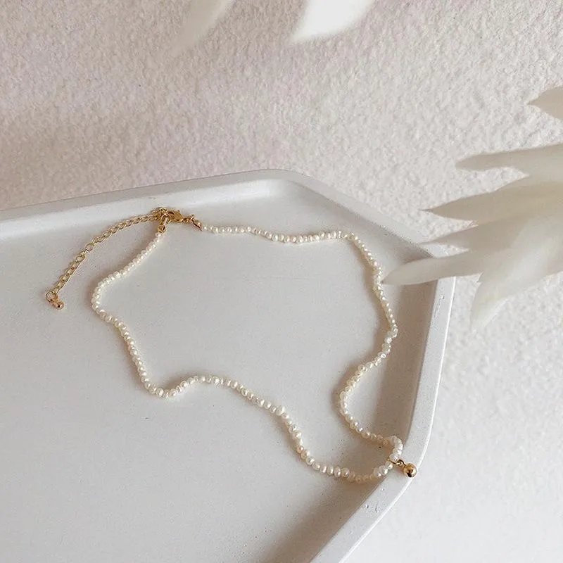 Chokers Minar clásico Collar de gargantilla de perlas de agua dulce natural para mujeres Collar colgantes de bola de color de oro