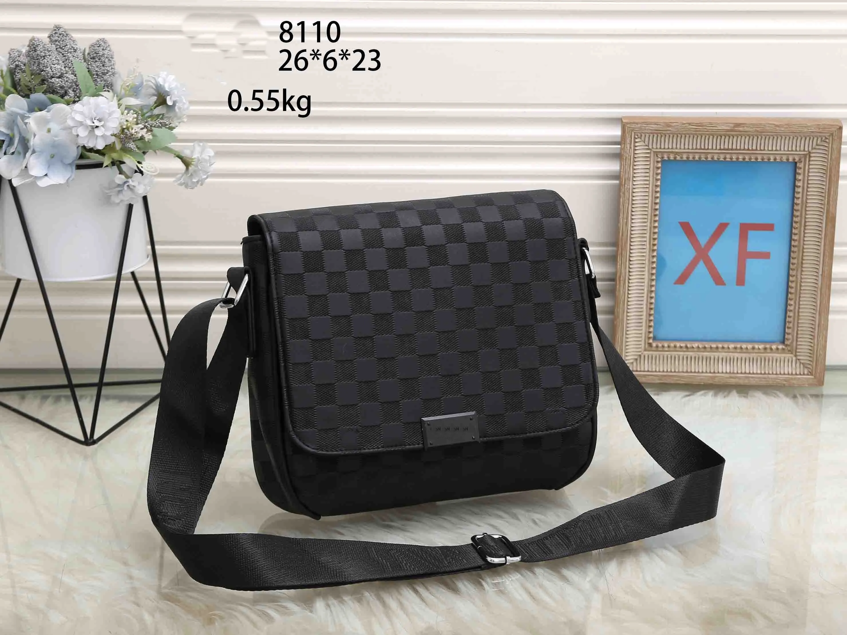 Men s and Women s Shoulder Bags Crossbody Messenger Bags Outdoor Leisure Purses with Back Zip Pocket Black