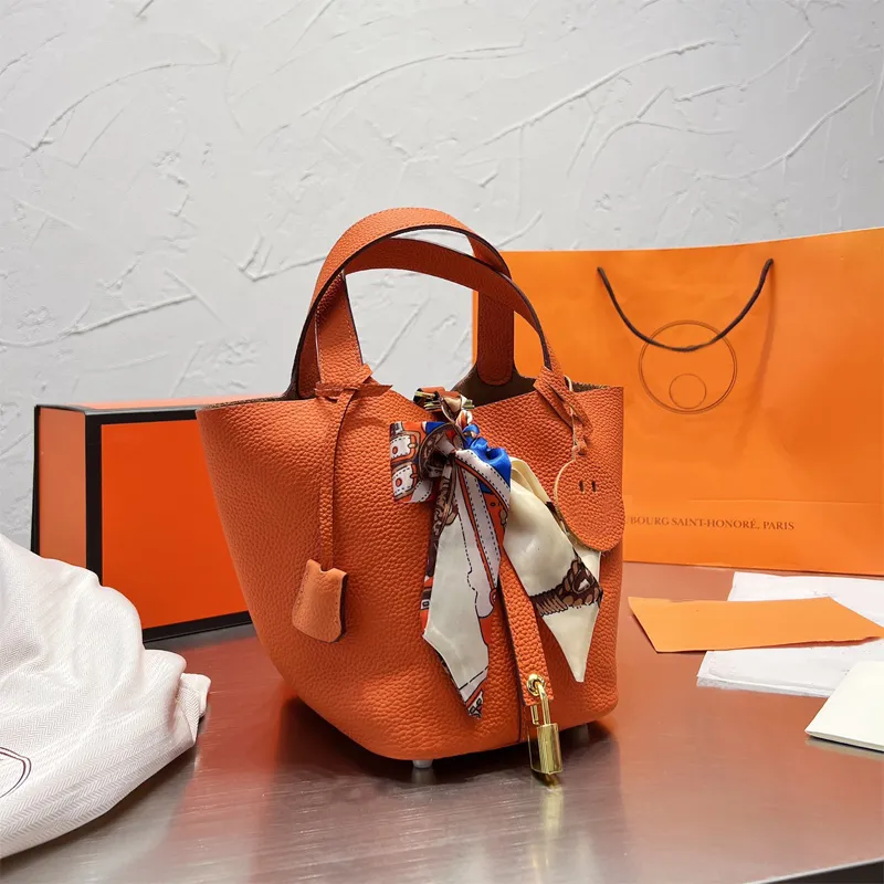 클래식 디자이너 가방 럭셔리 핸드백 토트 가방 패션 브랜드 레이디스 가방 크로스 바디 지갑 지갑 지갑 20cm