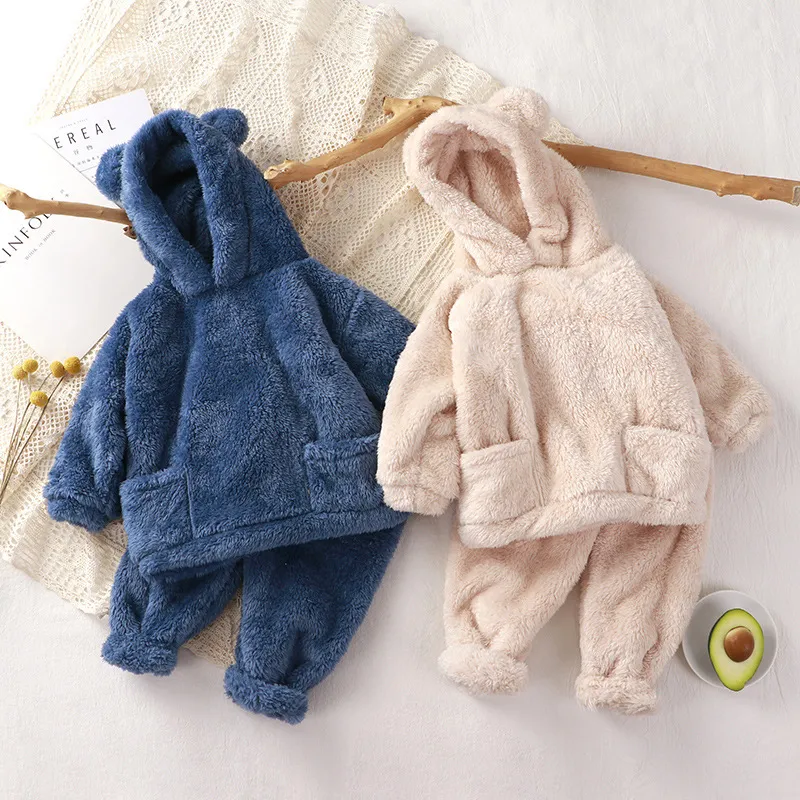 Kleinkind Baby Kleidung Sets Flanell Einfarbig Pyjamas Set Bär Ohren Hut Top Hosen Kinder Freizeit Tragen 1067 E3