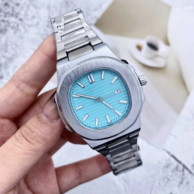 2023 Nieuwe drie Stitches Luxury Mens Watches Quartz kijken Hoogwaardige top Luxe merk Kalenderfunctie Roestvrijstalen riem Art Fashion Mineral Glass Mirror