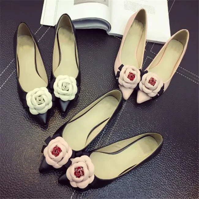 Nova Chegada Flores Doces Sapatos Moda Feminina Flor de Camélia Boca Rasa Dedo Apontado Sapatos Baixos Sapato Feminino