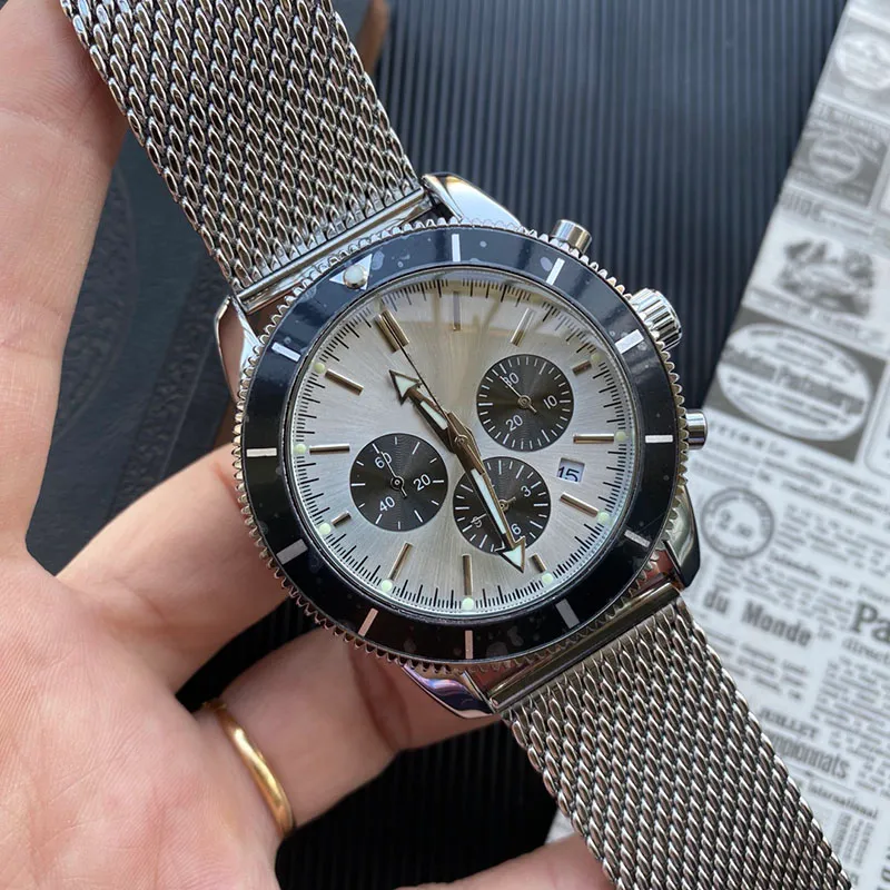 İzle Kuvars Hareketi Erkek Saatler 43mm Gündelik İş Kol Saati Tasarımcı Kol Saatleri Montre De Luxe