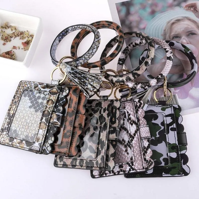 Porte-clés Porte-cartes en cuir PU avec bracelet à pompon assorti Porte-clés pour femmes Bague Accessoires de bijoux de mode Miri22