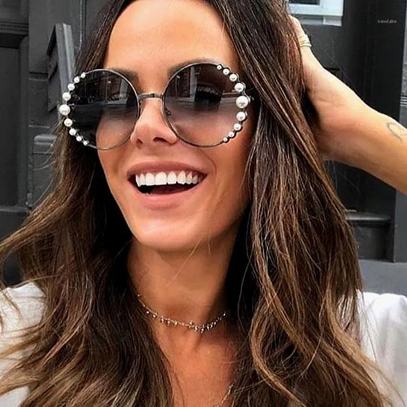 Sunglasses Round Luxury Women Pearl Designer Ladies Sun Glasses 2022 Fashion Summer ShadesSunglasses