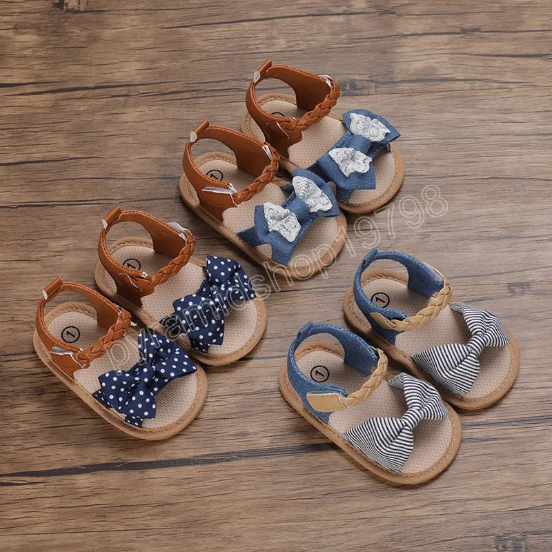 Sandales d'été pour enfants filles, mignonnes et simples en dentelle avec nœud papillon, chaussures de premiers pas polyvalentes imperméables à semelle souple en PVC pour tout-petits