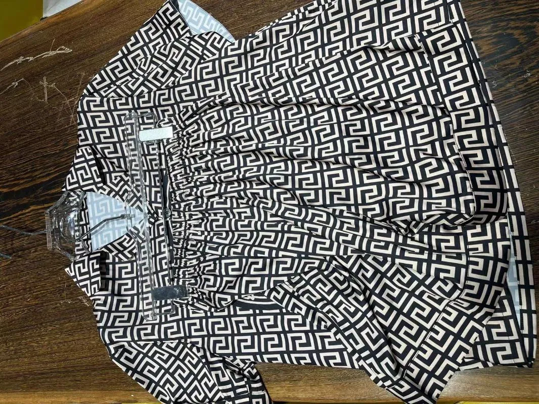 Tute da uomo Cv413 Set da uomo di moda 2022 Pista di lusso Design europeo Abbigliamento stile festaUomo