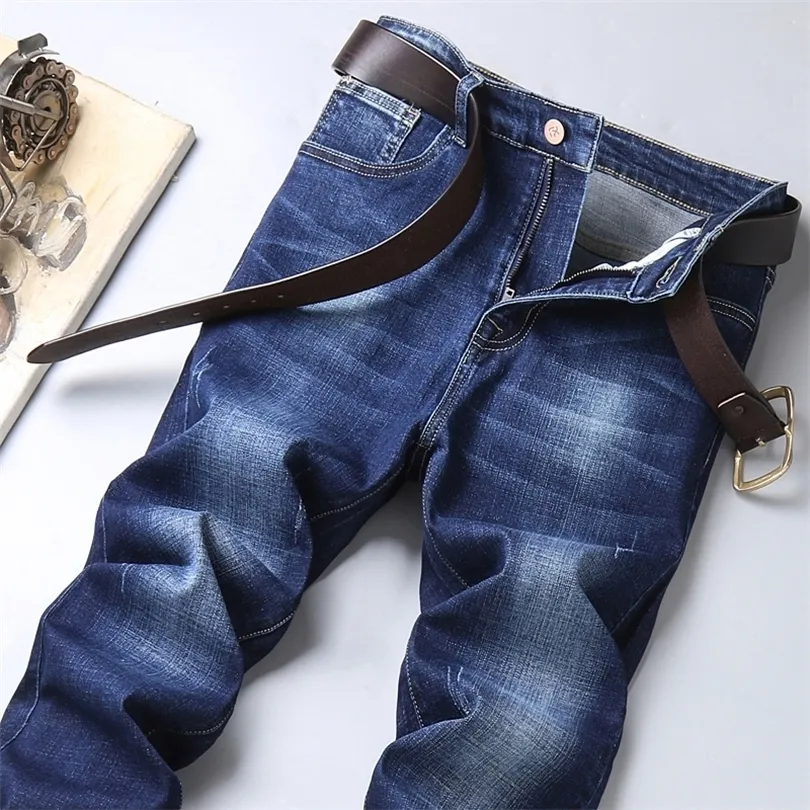Nieuwe herfst heren slank blauw spijkerbroek Casual Cotton Stretch Regular Fit denim broek mannelijk merk zwarte broek 201123