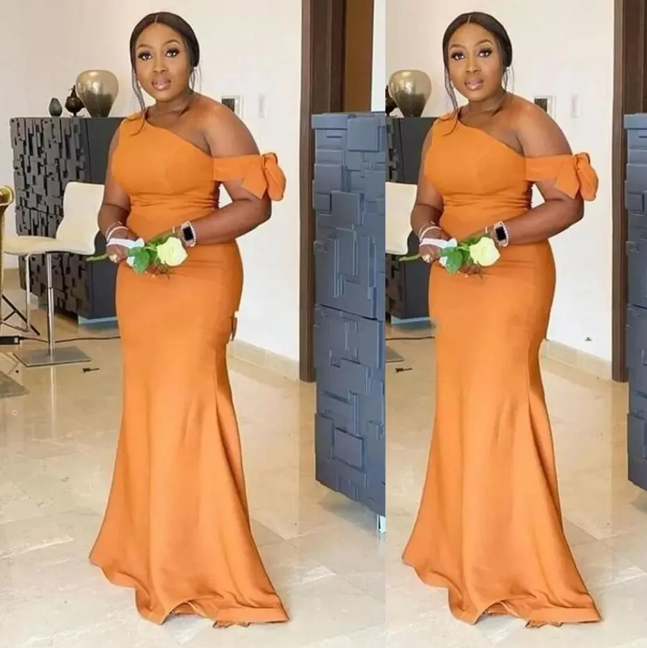 HOT! 2022 South African Mermaid Bridesmaid Dresses One Shoulder Bow Plus Size Garden Country Wedding Guest Party Gowns Maid of Honor Dress Custom Orange Yellow