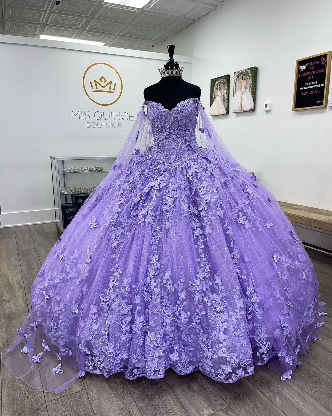 Lilás lavanda Borboleta Quinceanera Vestidos Com Cape Rendas Applique Sweet 16 Dress Vestidos de Baile Mexicanos 2022 Vestidos De XV Anos3342