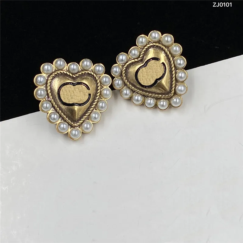 Vintage Pearl Love Charm Earrings Designer Double Letter Eardrops Women Elegant Studs Steel Seal Earring
