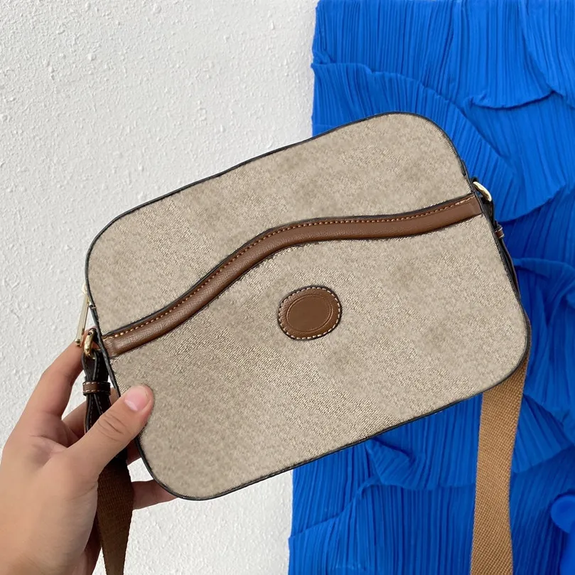 2022 Designer Shoulder Bags High Quality Crossbody Camera Bag Wallets Coin Organizers Packet Handbags for Men and Women Letter Print Zipper Opening Design