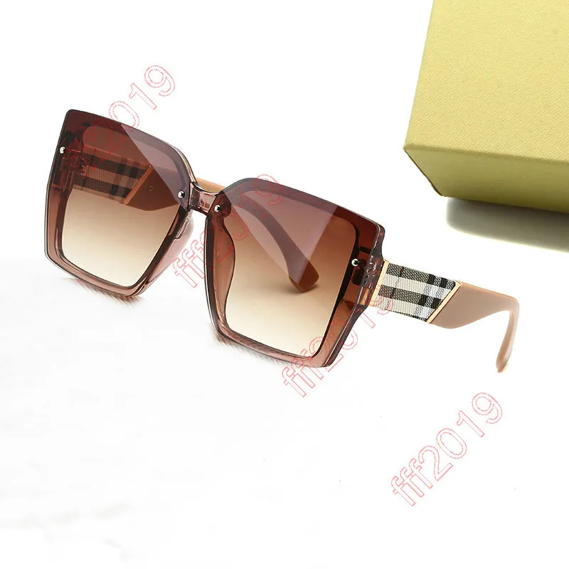 Vintage Check Detail Square Frame Sunglasses Designers Fashion Large Frame With High-quality Resin Lenses For Men And Women Suitable Beach Social Gatherings