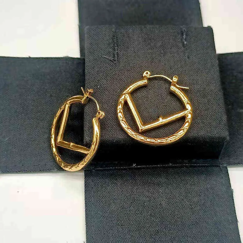 Nieuwe ronde metalen oorbellen eenvoudige modebrief oorbellen ontwerper voor vrouwen Y220507