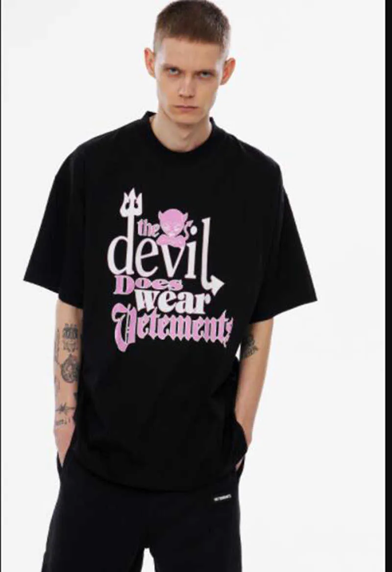 DHgate.com:The Devil Wears Vetements Premium Cotton Couple DHgate.com:The Devil Wears Vetements Premium Cotton Couple