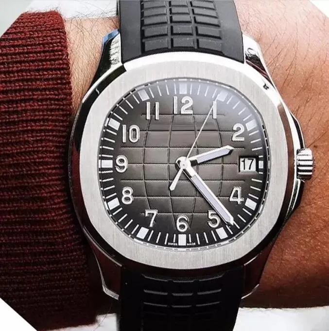 Высококачественные 40 -миллиметровые мужские часы Automatic 2813 Мобильная стальная корпус удобная черная резиновая полоса из нержавеющей стали.