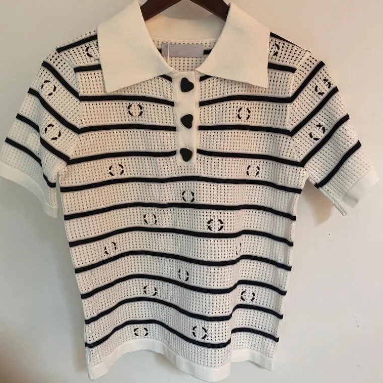 Ny modedesigner exklusiv pikétröja för kvinnor i 3 färger T-shirt för damer Lapel Heart Button Andas Mesh Genomskinlig