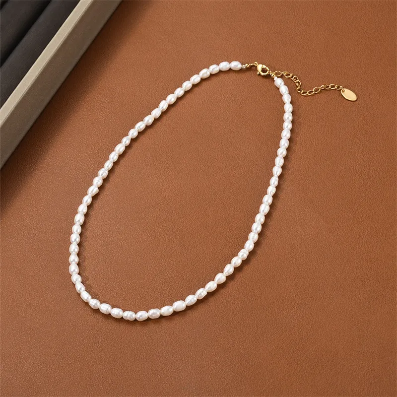 Naturligt sötvatten Pärl Rice Bead Halsband Fransk retro mångsidig stapelbar barock klumpskedjekedja Fashion Jewelry Gift