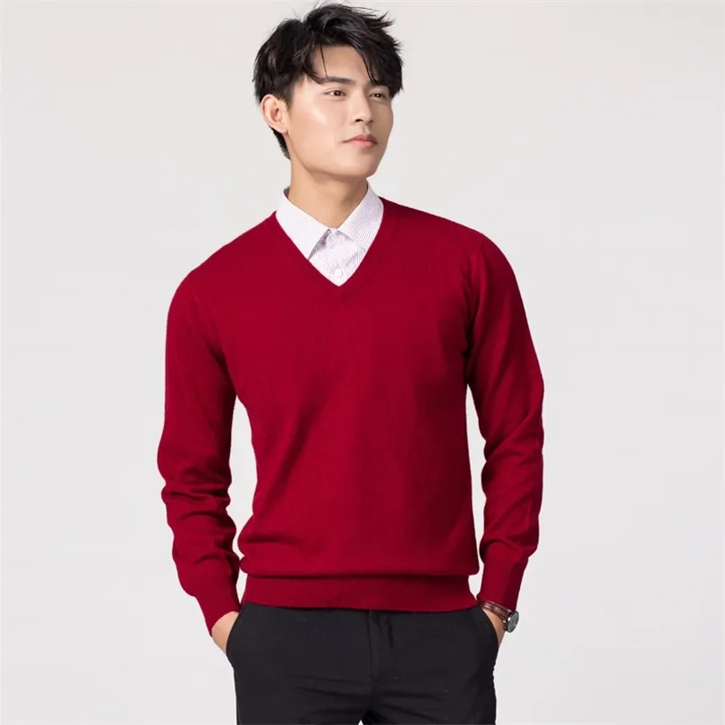 Jerséis de hombre, moda de invierno, suéter con cuello en V, jerséis de punto de lana, ropa de lana para hombre, Tops estándar 220811