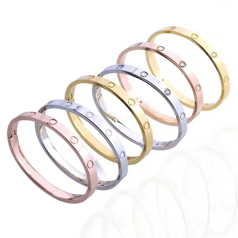 High Quality Electroplated 18K Gold Cuff love bangle 316L Stainless Steel Jewelry Fashion Designer Bracelet for Women