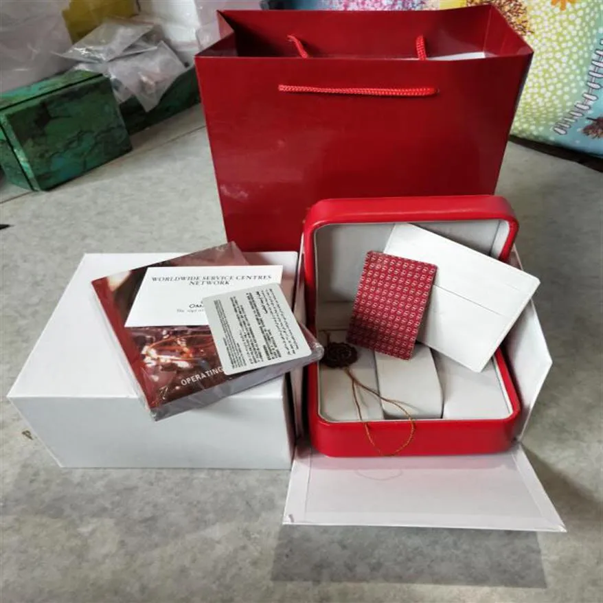Square Red för om EGA Watch Boxes Esbooklet Card Taggar och papper på engelska klockor Box Original Inner Outer Män armbandsur2899