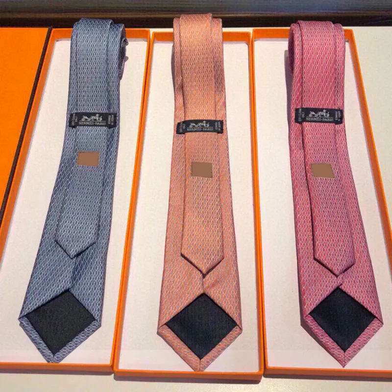 Designer slipsar män nacke slipsar mode mens slips bokstav tryck handgjorda affär fritid cravat silk lyx toppkvalitet med original ruta 07