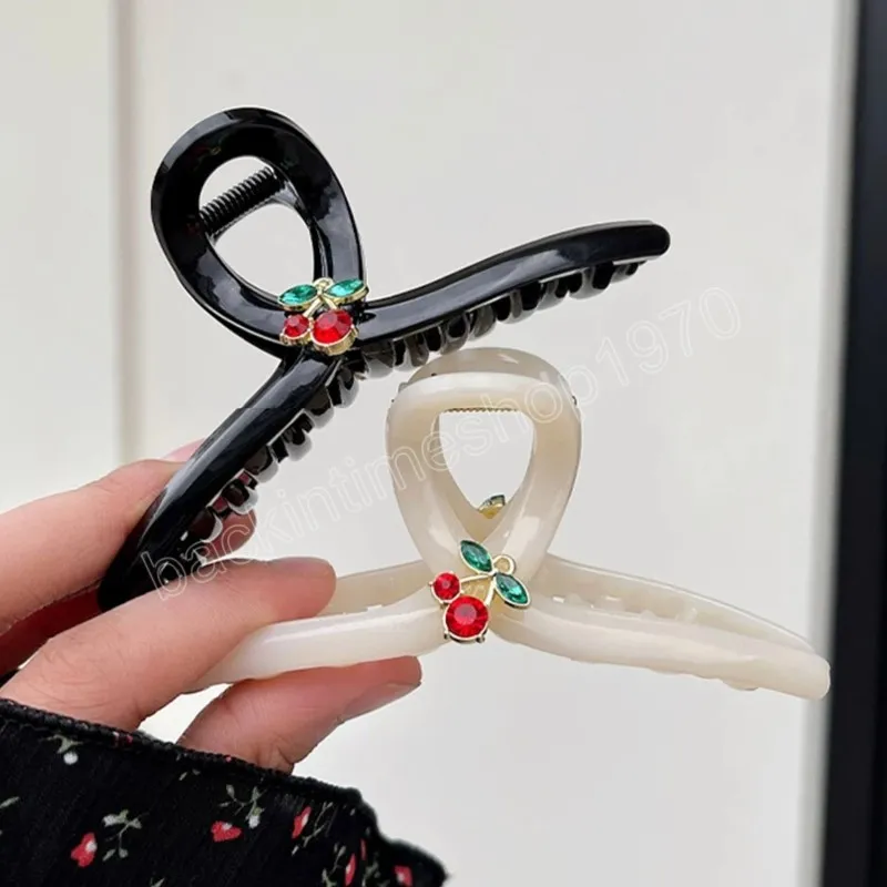 Pince à cheveux croisée à la mode pour femmes, pinces à strass cerise, accessoires pour cheveux pour filles