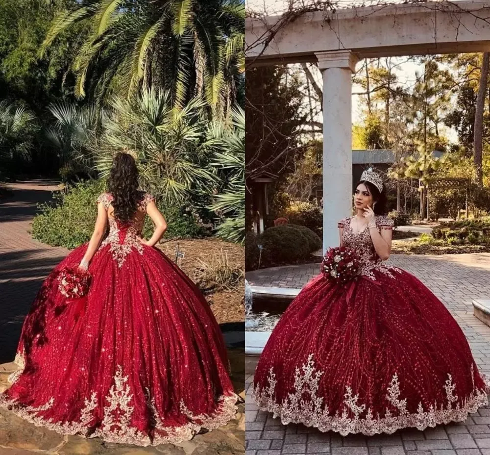 Pizzo Borgogna Principessa Abiti Quinceanera Perline oro corsetto stringato Dolce 16 Abito da ballo Abiti da spettacolo Vestidos De 15 Anos