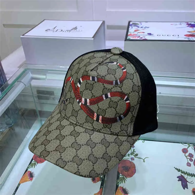 디자이너 Mens 야구 브랜드 Sun Sports Caps Tiger Head Hats Bee Snake 뱀 자수 뼈 남자 여자 모자 고라 메쉬 모자