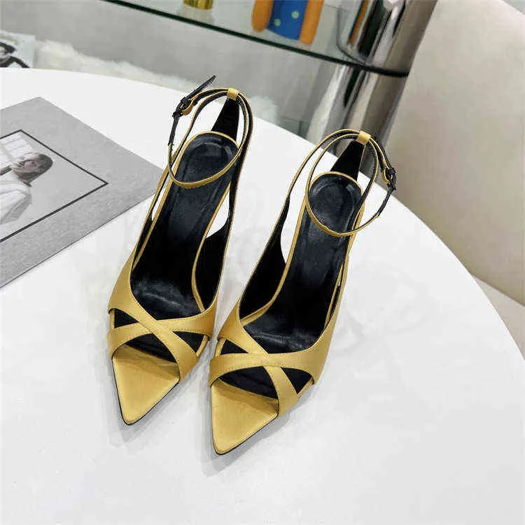 2022 high-heeled shoes in early spring are full of high-level sense, fashionable and versatile high-heeled sandals with long legs