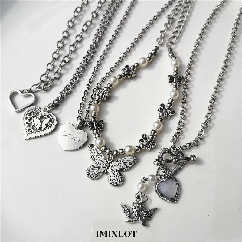 Kpop Goth Harajuku Vintage Butterfly Angel Heart Pendant Pearls Grunge Necklace For Women Man Egirl Y2K Jewelry EMO Accessories