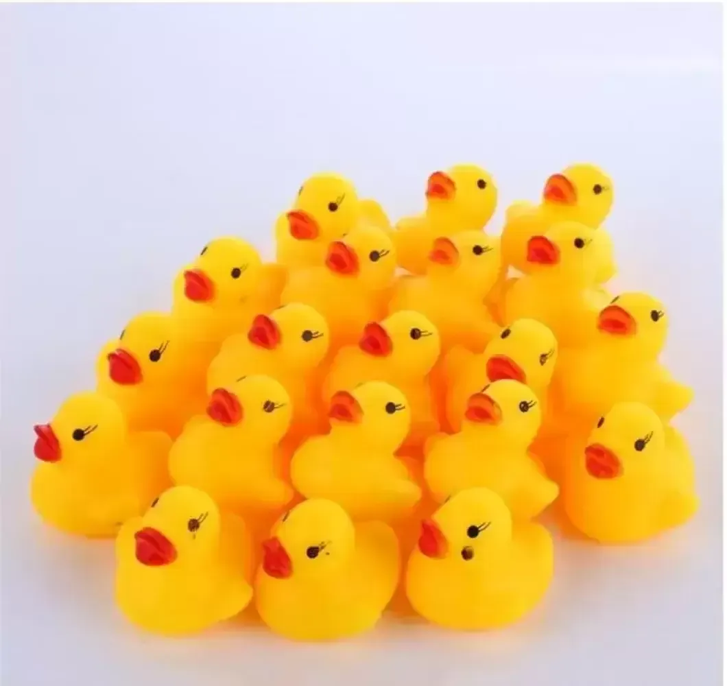 3000pcs/lote mini banheiros de borracha patos de ruído pato pvc pvc com som entrega rápida na praia de natação Praia rápida entrega rápida